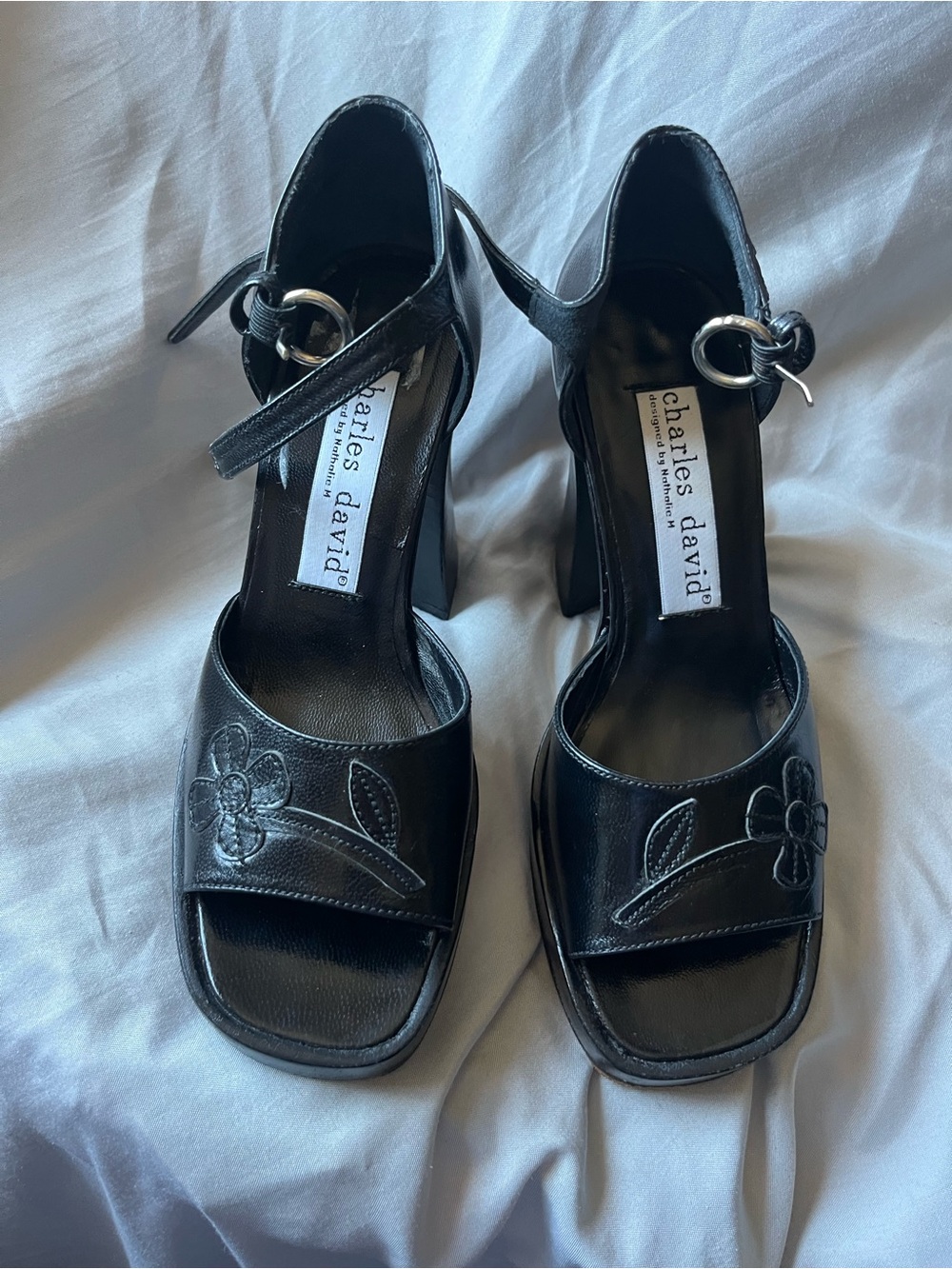 Charles David Black Leather Floral Block Heel Sandals